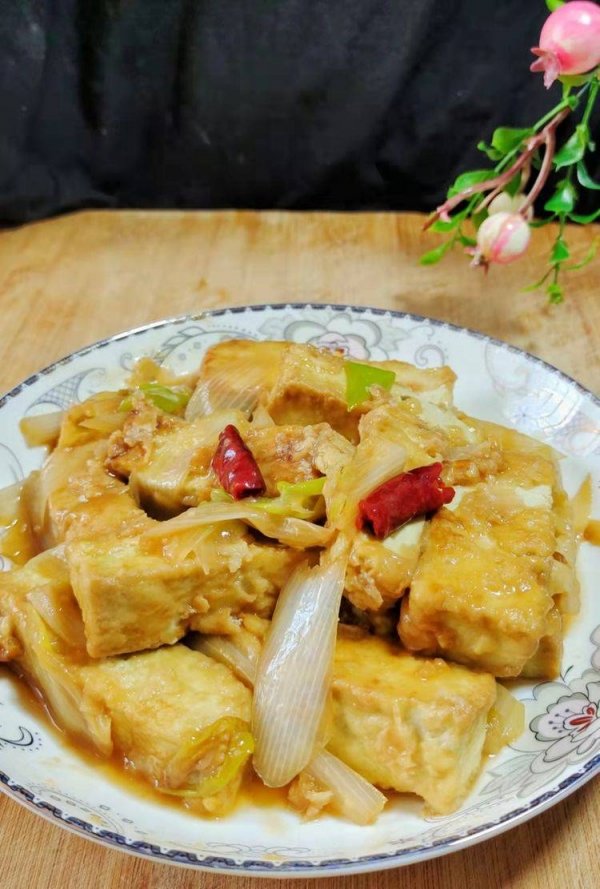 怎样做葱烧豆腐-葱烧豆腐的家常做法窍门2