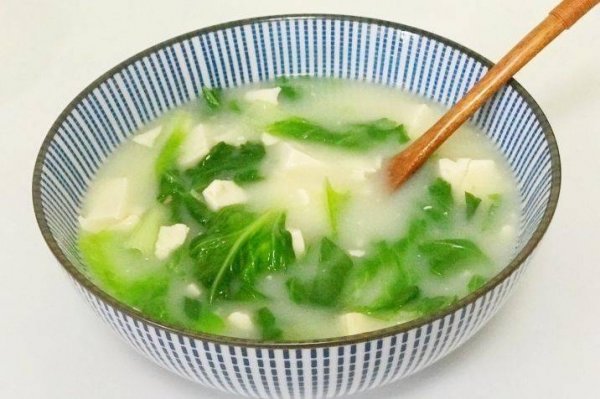 小白菜豆腐汤怎么做-小白菜豆腐汤的做法2