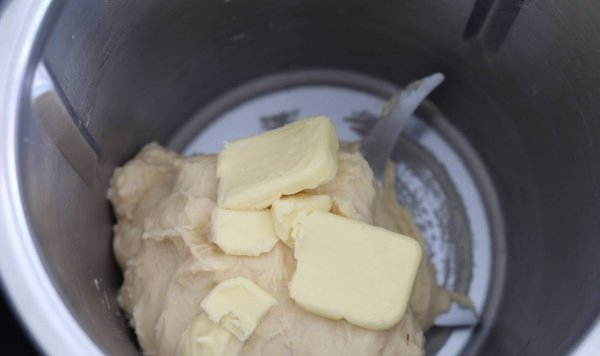 豆沙面包卷怎么做-豆沙面包卷的做法4