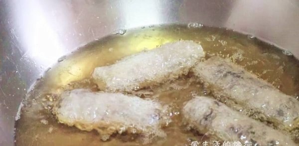 怎么用越南春卷皮炸春卷-越南炸春卷的做法6