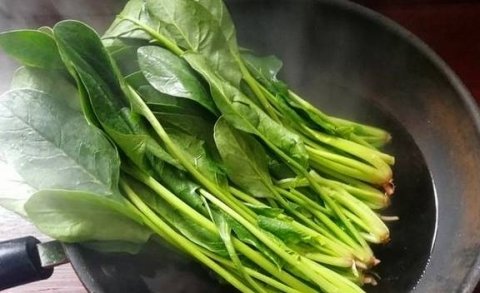 保护视力吃什么-菠菜炒鸡蛋的做法3