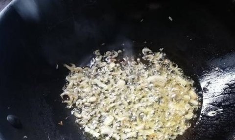 保护视力吃什么-菠菜炒鸡蛋的做法7