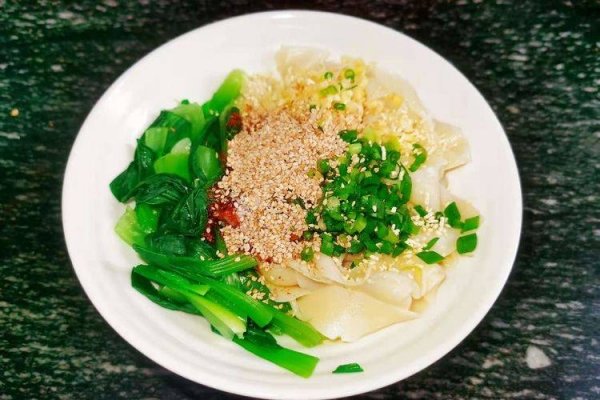 油泼面怎样做好吃窍门？