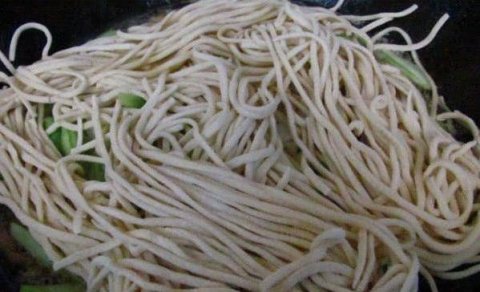 焖面怎么做-焖面蒸面条窍门3