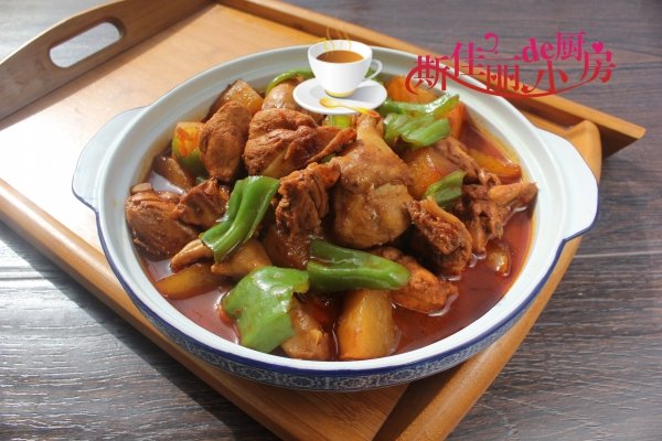 新疆大盘鸡配什么吃-新疆...