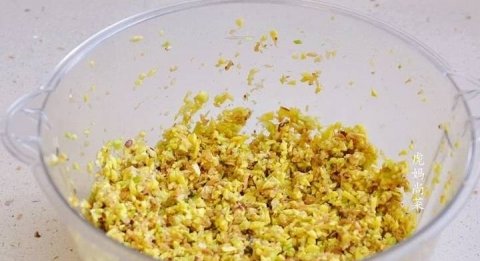 冰花煎饺的冰花是怎么做出来的-冰花煎饺的做法8
