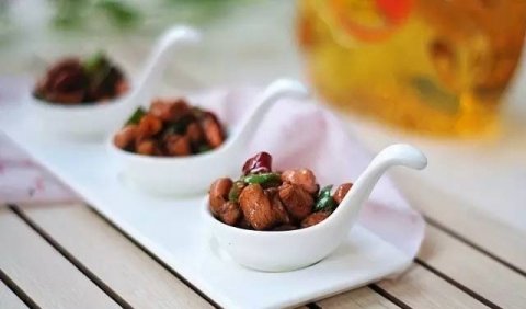 春天孩子吃什么食物有助于...