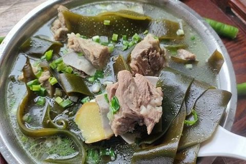 春天小孩喝排骨海带汤好吗-海带排骨汤的做法8