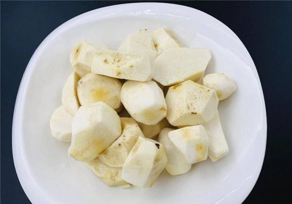 吃什么可以防止龋齿-芋头蒸排骨的做法4