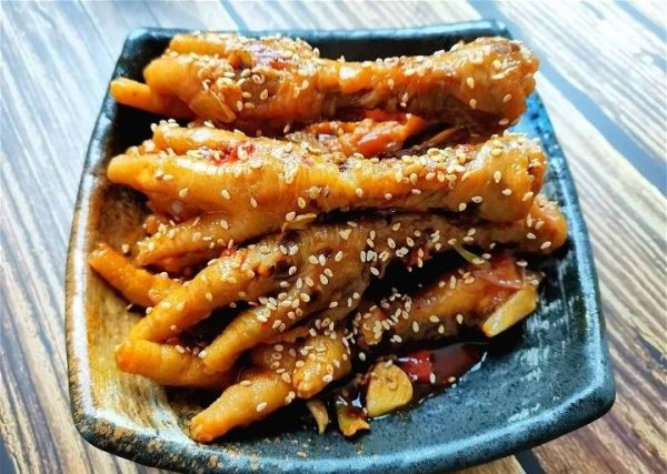 什么叫虎皮鸡爪-虎皮辣鸡爪的做法窍门2