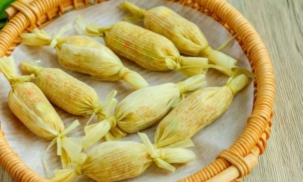 玉米饭团怎么做好吃-玉米饭团的做法窍门4
