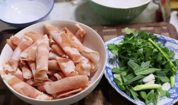 夏天羊肉和什么菜搭配最好-夏天羊肉的最佳吃法3