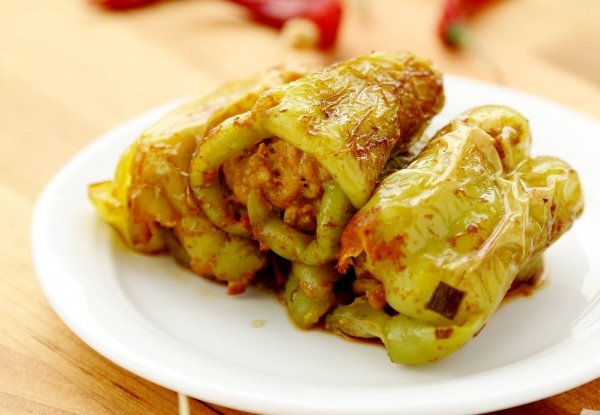 青椒酿肉用什么样的青椒-...
