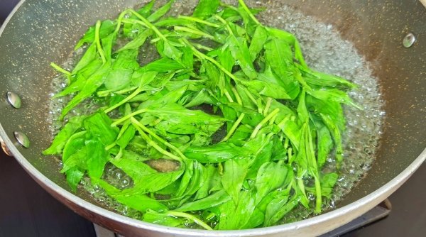 鸭跖草别名叫什么-鸭跖草怎么做好吃5