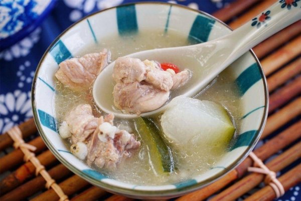 适合夏天的养生汤-6道夏季养生汤煲汤食谱1