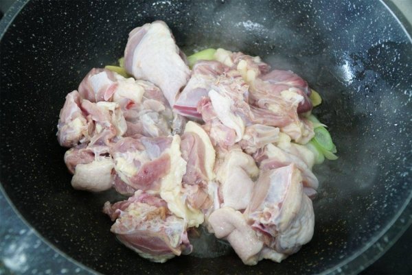 适合夏天的养生汤-6道夏季养生汤煲汤食谱3