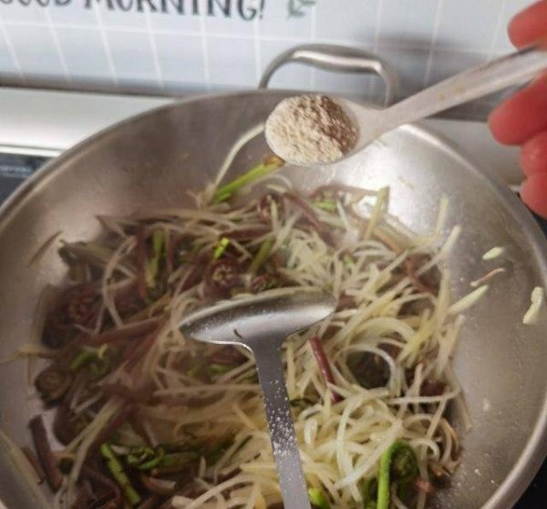猴腿菜又叫什么-猴腿菜的功效与作用和做法17
