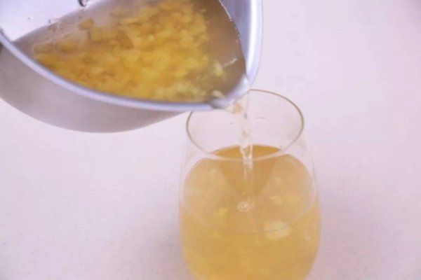 菠萝果冻怎么做-吉利丁片做菠萝果冻8