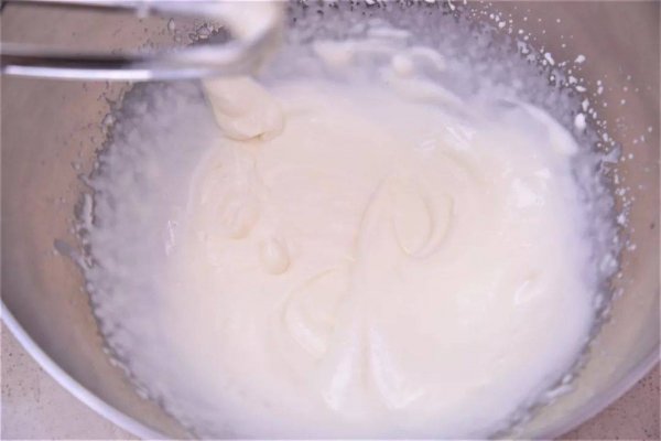 菠萝果冻怎么做-吉利丁片做菠萝果冻9
