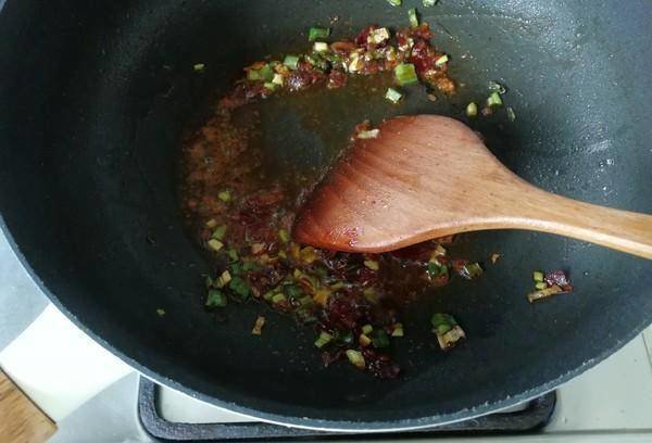 鱼香豆腐干怎么炒好吃-鱼香豆腐干的家常做法7