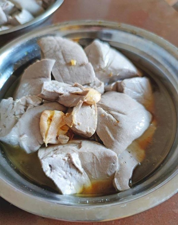 怎么做灰色豆腐-灰色豆腐的做法1