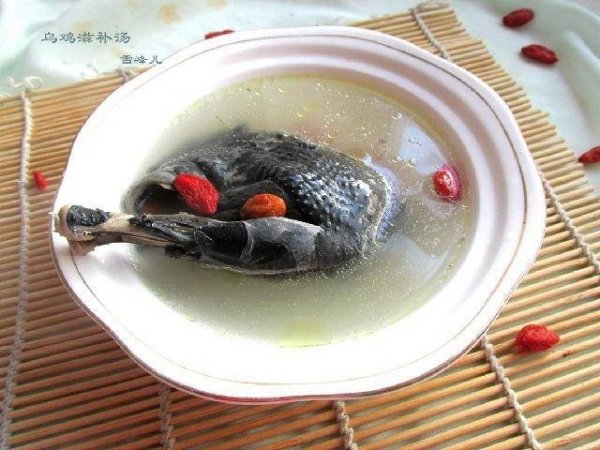 夏季湿热该如何养生-夏季...