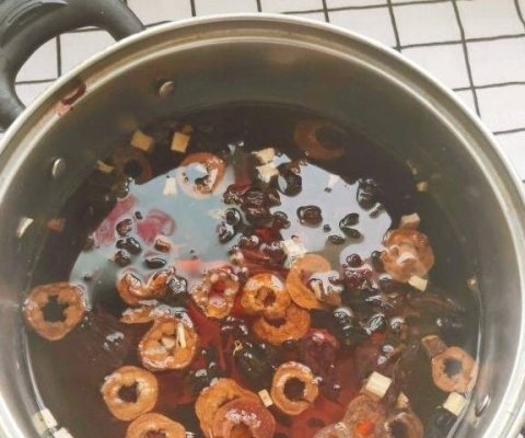 酸梅汤的功效与作用-酸梅汤制作方法与材料2