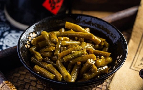 腌酸豆角几天可以吃-腌酸豆角的做法3