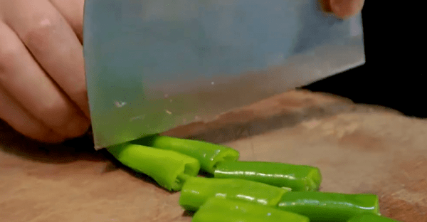 童子鸡的最佳做法-青椒童子鸡的家常做法3