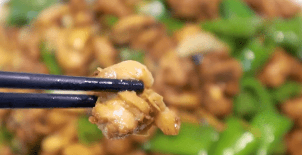 童子鸡的最佳做法-青椒童子鸡的家常做法7