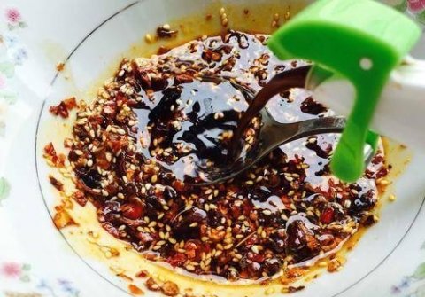 蒜泥白肉是哪里的菜-蒜泥白肉的汁怎么调9