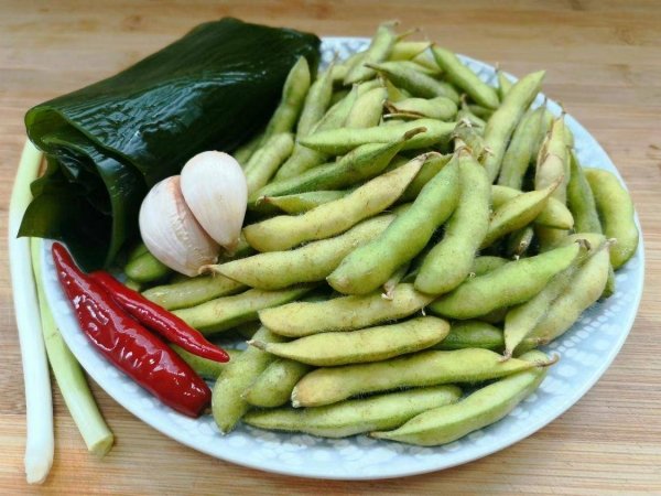 毛豆炒海带怎么做-毛豆炒海带的做法2