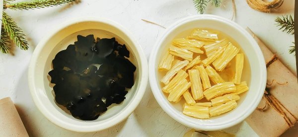凉拌芹菜需要焯水吗-凉拌芹菜的做法4