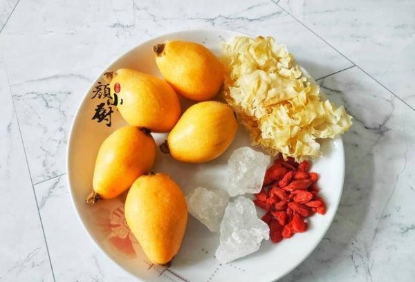 润肺止咳的炖品-炖什么喝可以止咳润肺4