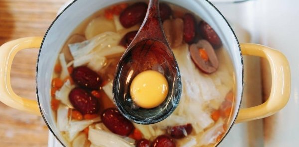 腐竹红糖煮鸡蛋有什么作用-鸡蛋红枣腐竹糖水的做法9