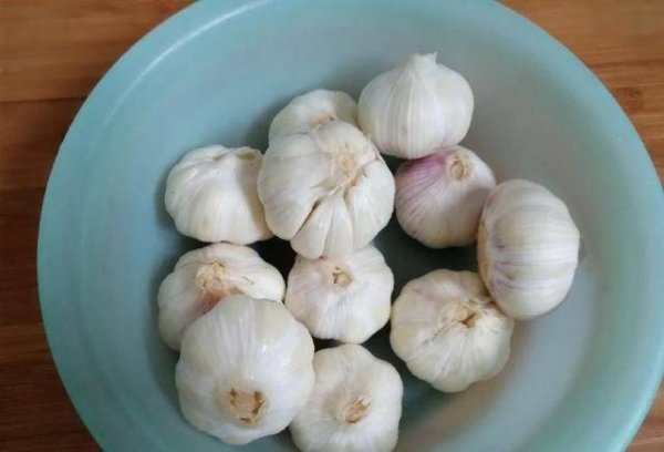 糖醋蒜头的腌制方法-糖醋蒜头要泡多少时间能吃3