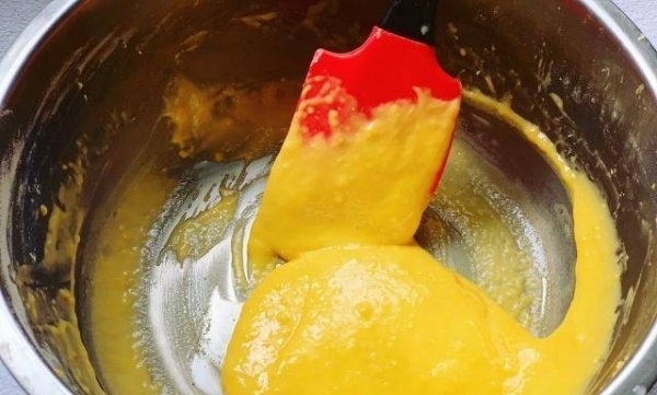 舒芙蕾松饼怎么做才不会塌-舒芙蕾松饼的做法8