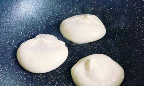 舒芙蕾松饼怎么做才不会塌-舒芙蕾松饼的做法13