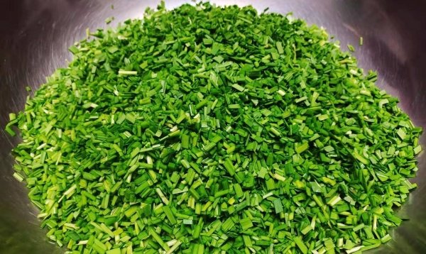 腌韭菜的最佳方法-腌韭菜放多少盐合适9