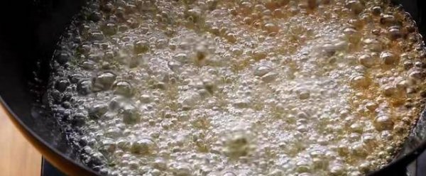 蜂窝糖是什么做的-蜂窝糖的做法和配方2