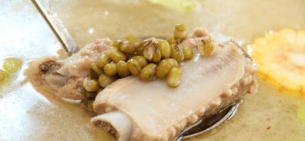 排骨绿豆汤怎么炖最好喝-排骨绿豆汤的做法2