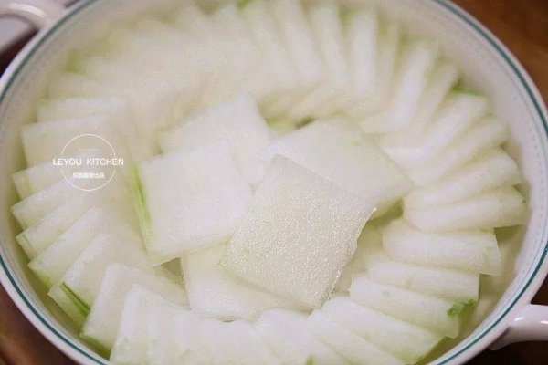 虾滑蒸冬瓜怎么做-虾滑蒸冬瓜的做法4