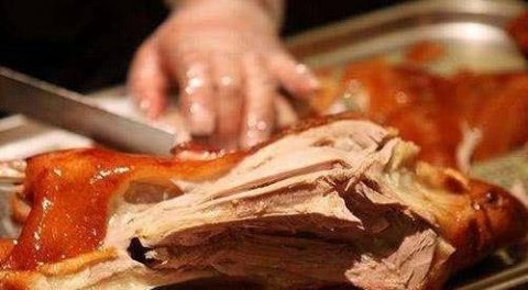 烤鸭为什么只片那么点肉-...