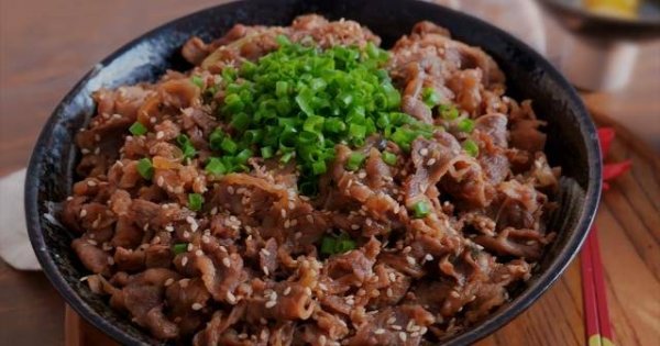 日式牛肉丼饭怎么读-日式牛肉丼饭怎么做8