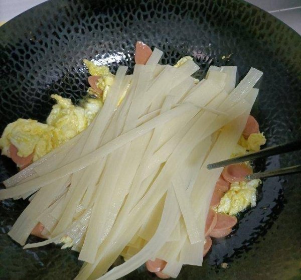 烤冷面怎么做-烤冷面新做法5