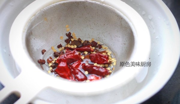 酒鬼花生怎么做酥脆-酒鬼花生的家常做法4