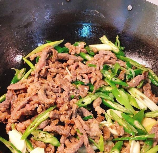 青椒牛柳是用牛的什么肉-青椒牛柳的做法8