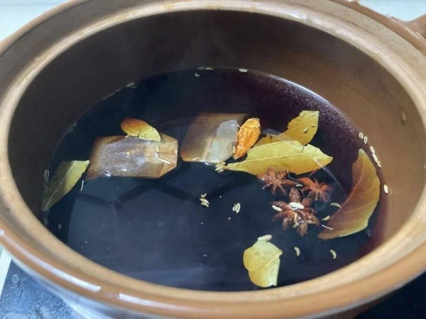 自制五香茶叶蛋-五香茶叶蛋用什么茶叶4
