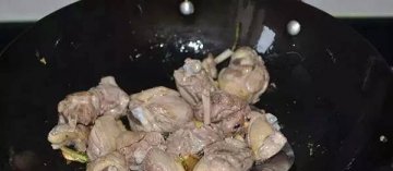 老鸭汤怎么炖好喝又营养-老鸭汤的做法8