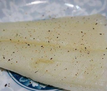 香煎鲽鱼怎么做好吃-香煎鲽鱼配什么酱汁2